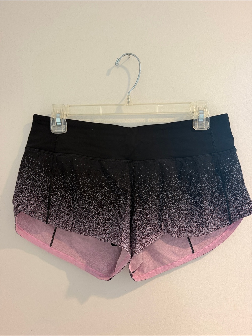 lululemon athletica Black to Light Pink Ombre Speed Up Shorts 2.5” inseam